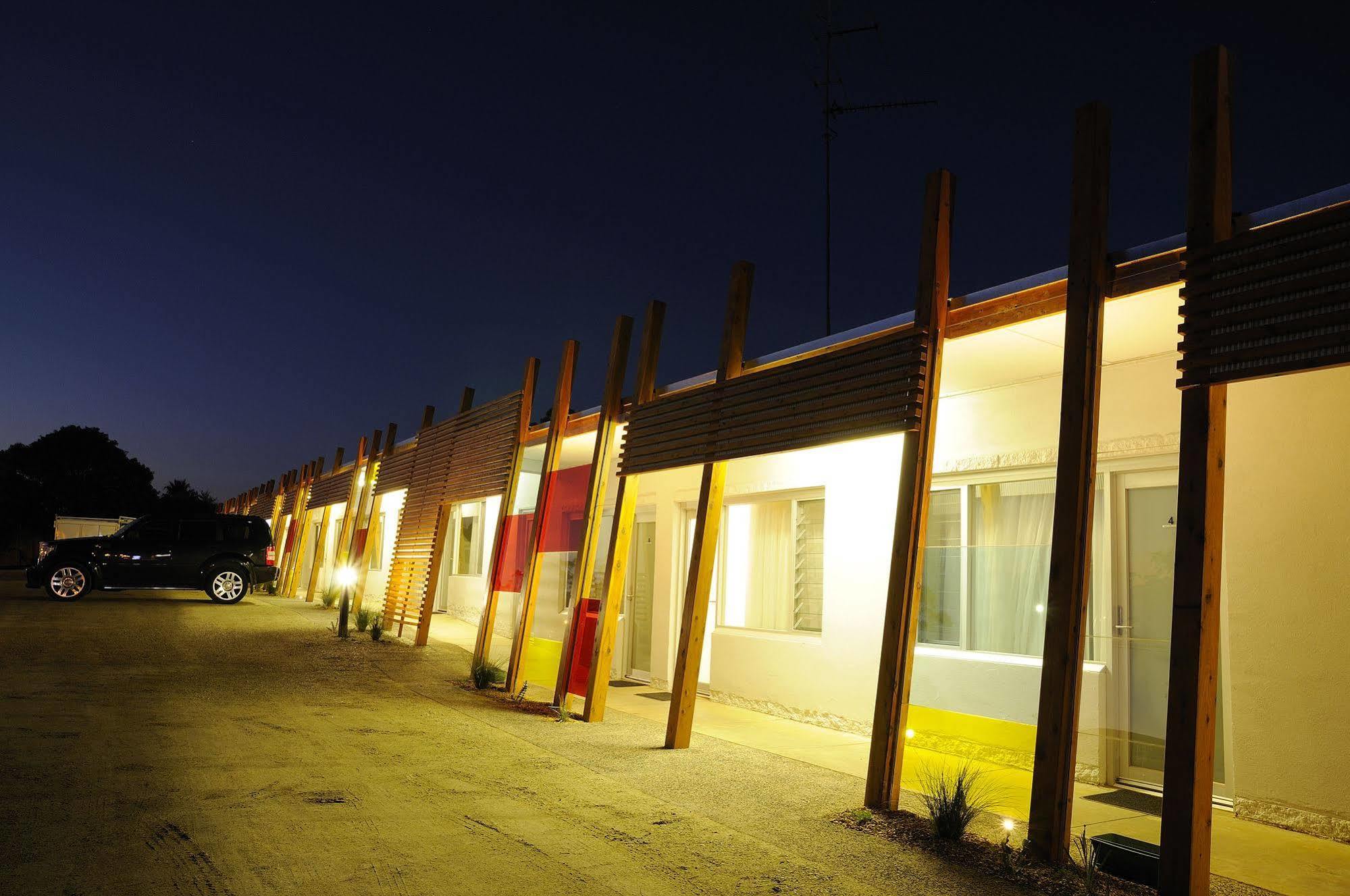 Drouin Motel Luaran gambar