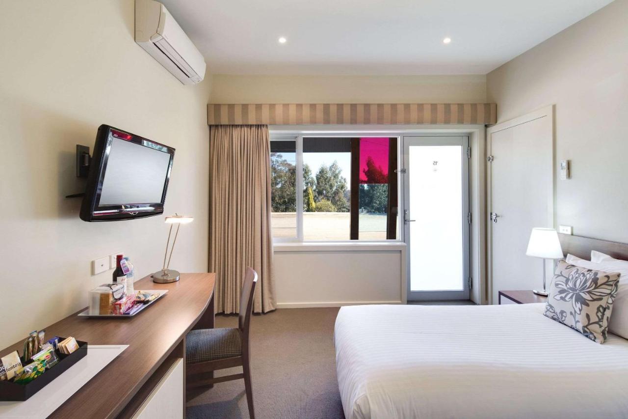 Drouin Motel Luaran gambar